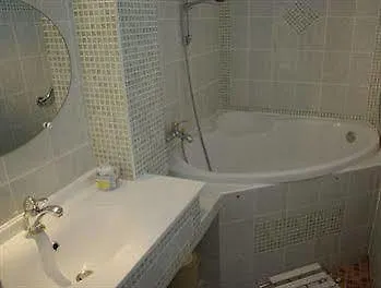 Auberge Du Clos Normand Otel